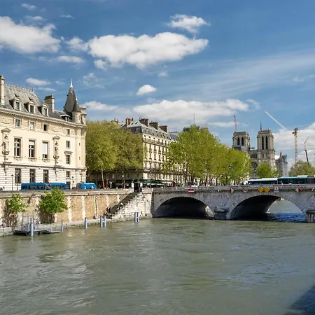 30m2 Cosy A 5 Min A Pied Du Musee Du Louvre *