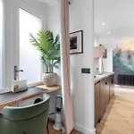Apartment 30m2 Cosy A 5 Min A Pied Du Musee Du Louvre Paris